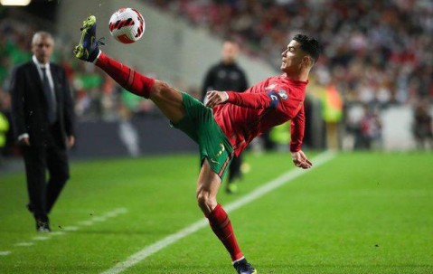 开云-关于C罗在雄鹿比赛中逆转，赛况扑朔迷离引发热议！的信息