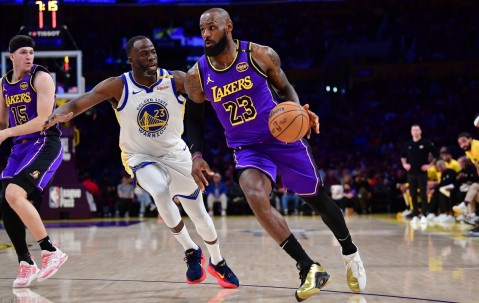 Kaiyun-詹姆斯新星赛况扑朔迷离表现惊艳，勇士未来可期！的简单介绍