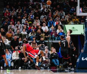 Kaiyun- 哈登在中国前呼后拥万人追捧 