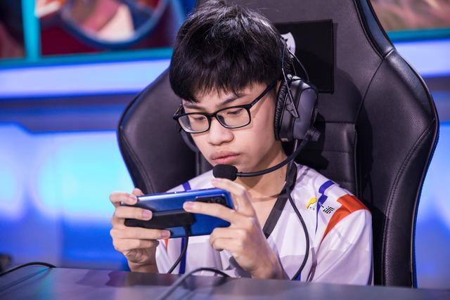 Scout遭遇二十连败，法国队教练面临压力！的简单介绍